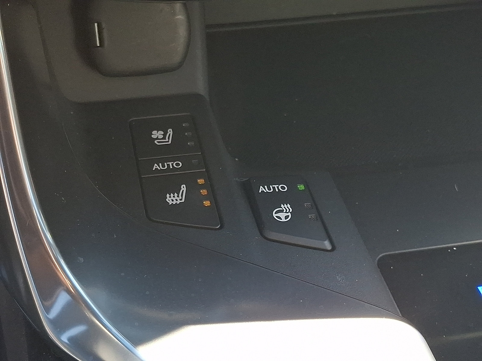 Certified 2023 Lexus LX 600 4WD w/ Appearance Package image 25