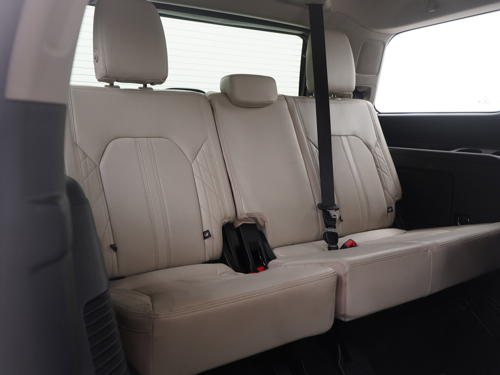 Used 2021 Ford Expedition Platinum image 16