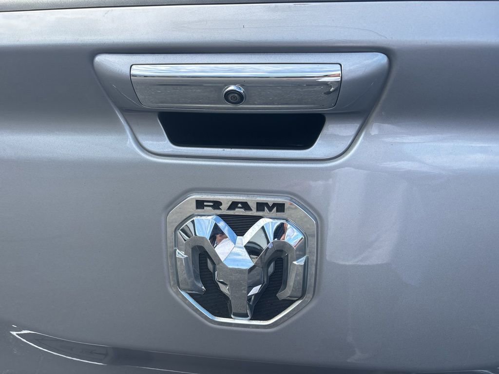 Used 2019 RAM 1500 Laramie AWD/4WD image 34