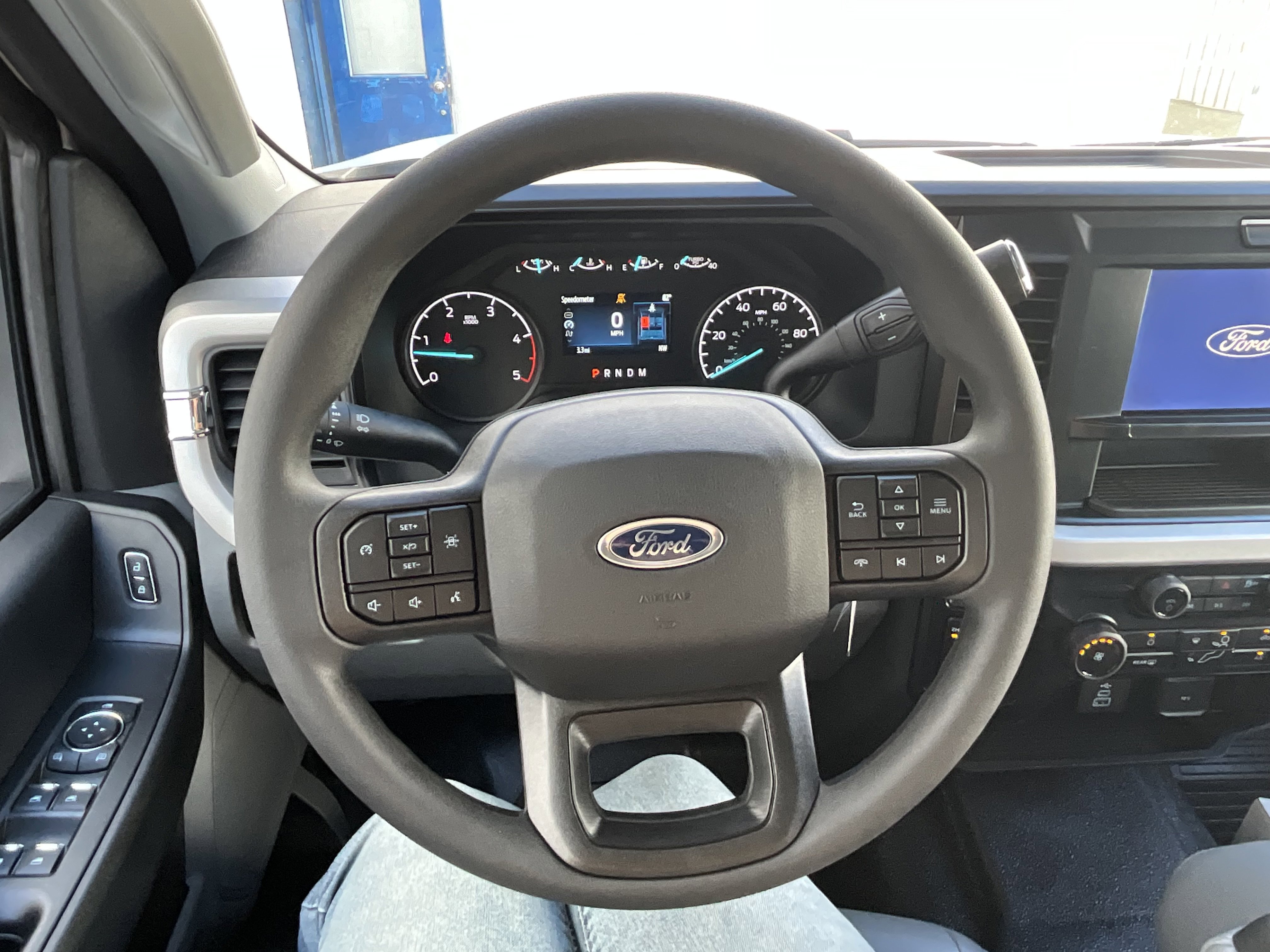 New 2026 Ford F550 4x4 Crew Cab image 12