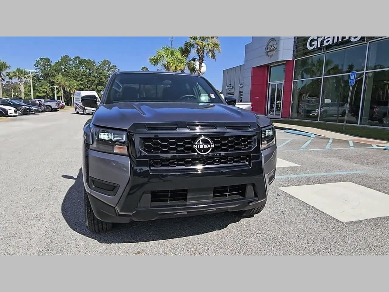 Used 2026 Nissan Frontier SV w/ Tow Package RWD image 18