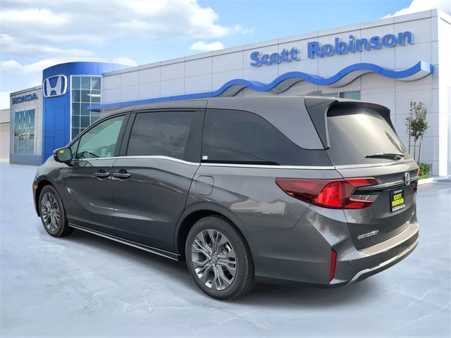 New 2026 Honda Odyssey Touring image 5