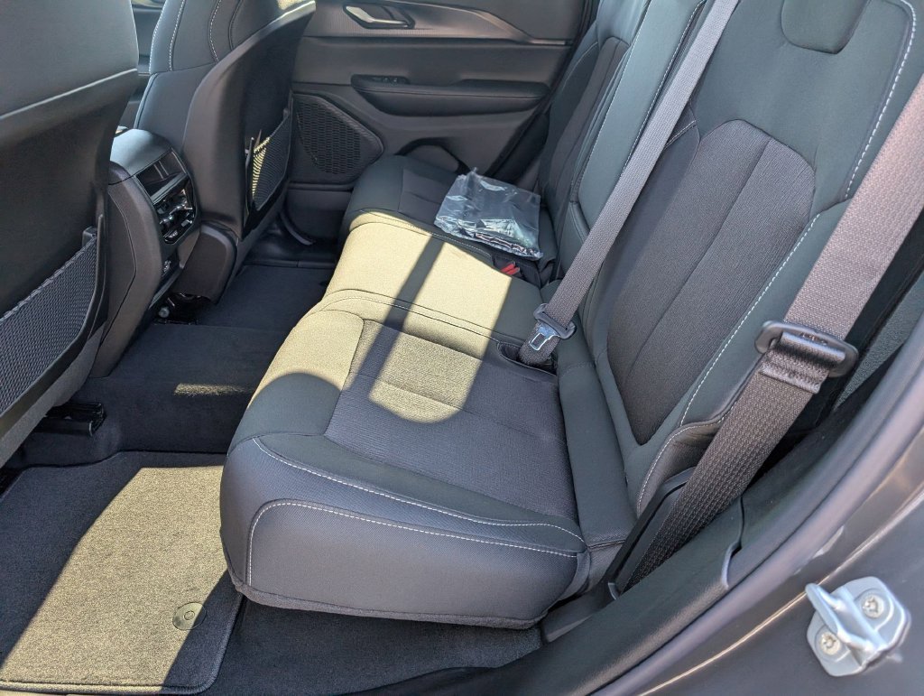New 2026 Jeep Grand Cherokee Laredo RWD image 24