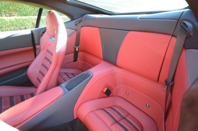 Used 2019 Ferrari Portofino RWD image 20