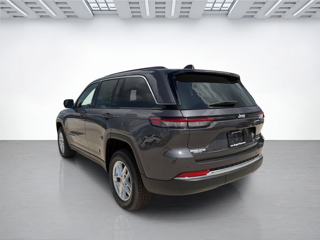 New 2026 Jeep Grand Cherokee Laredo RWD image 5