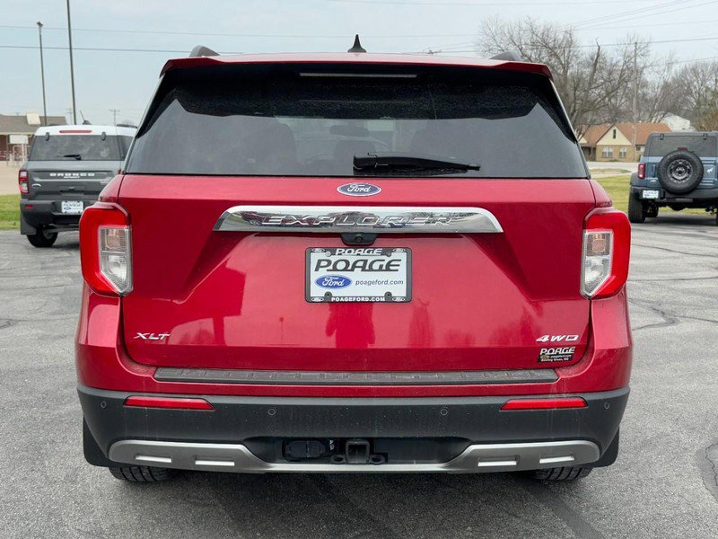 Used 2023 Ford Explorer XLT w/ Equipment Group 202A image 6