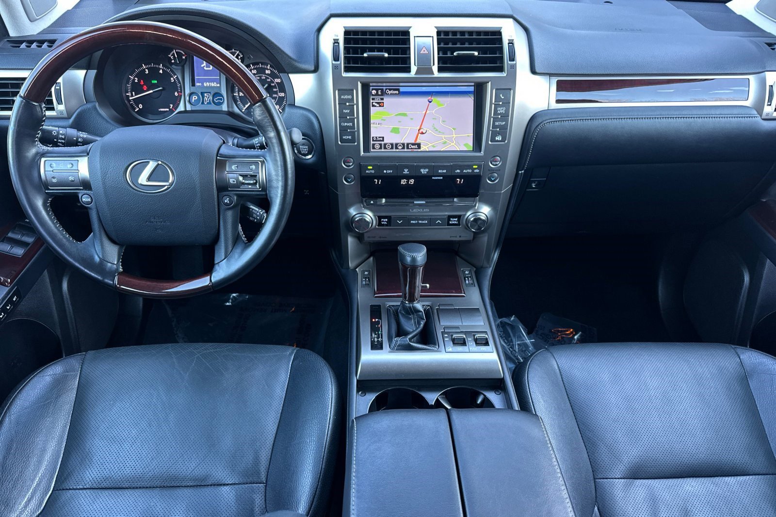 Used 2017 Lexus GX 460 Premium image 17