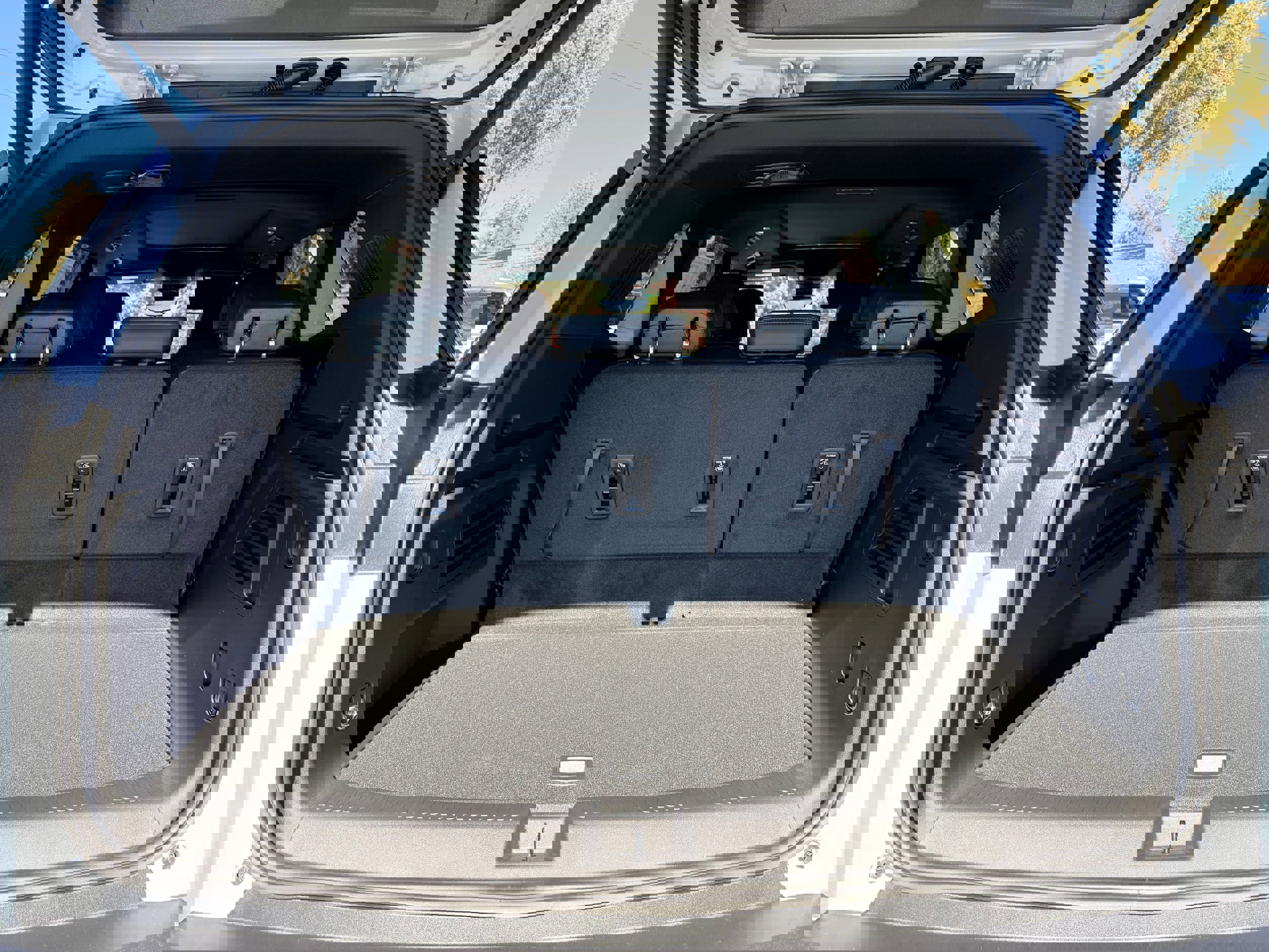 New 2026 GMC Acadia AT4 w/ Luxury Package image 7