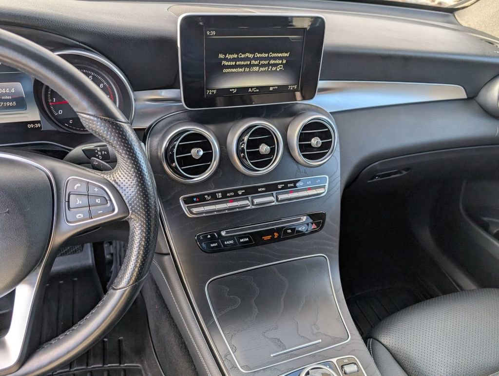 Used 2018 Mercedes-Benz GLC 300 4MATIC image 33