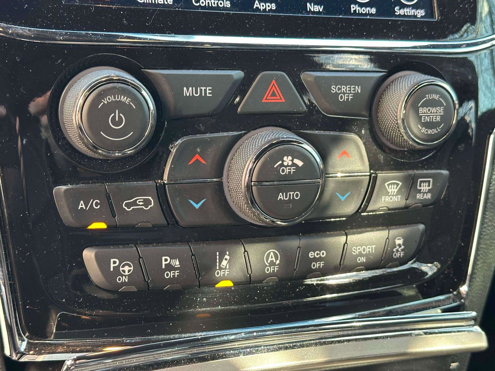 Used 2021 Jeep Grand Cherokee Limited w/ Quick Order Package 2GK 80th image 15