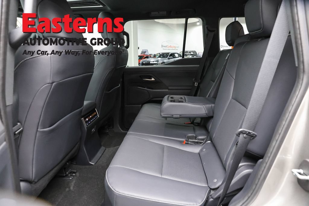 Used 2024 Lexus GX 550 w/ Cold Area Package AWD/4WD image 22