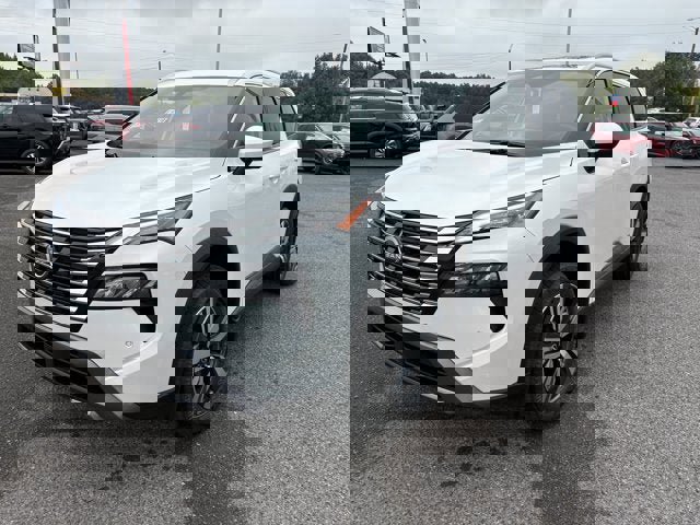 New 2025 Nissan Rogue SL w/ SL Premium Package