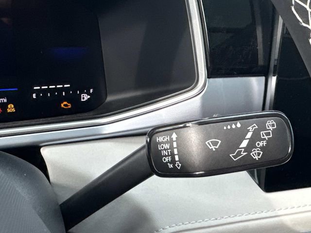 New 2026 Volkswagen Taos SE image 21