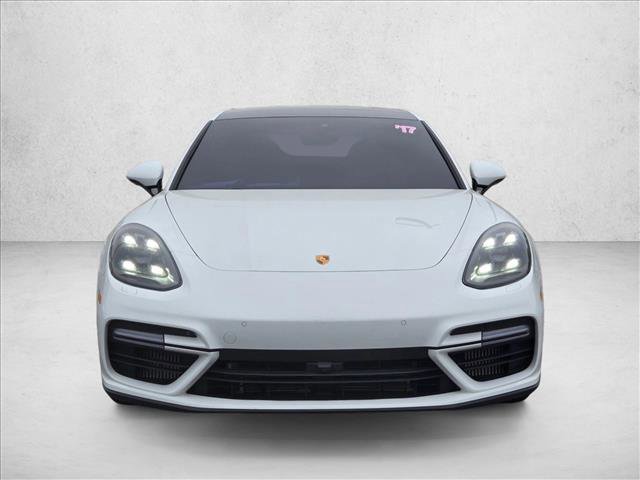 Used 2017 Porsche Panamera Turbo image 2