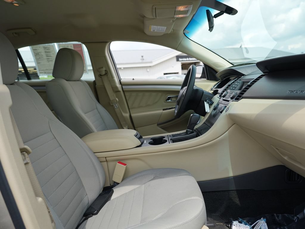 Used 2018 Ford Taurus SE FWD image 31