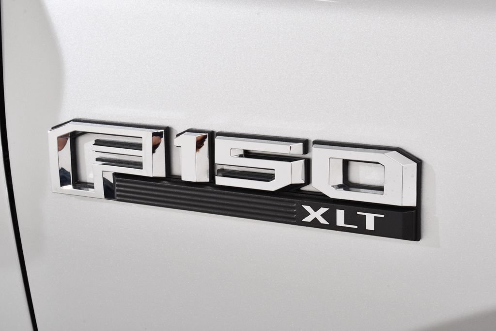 Used 2017 Ford F150 XLT w/ Equipment Group 302A Luxury AWD/4WD image 21