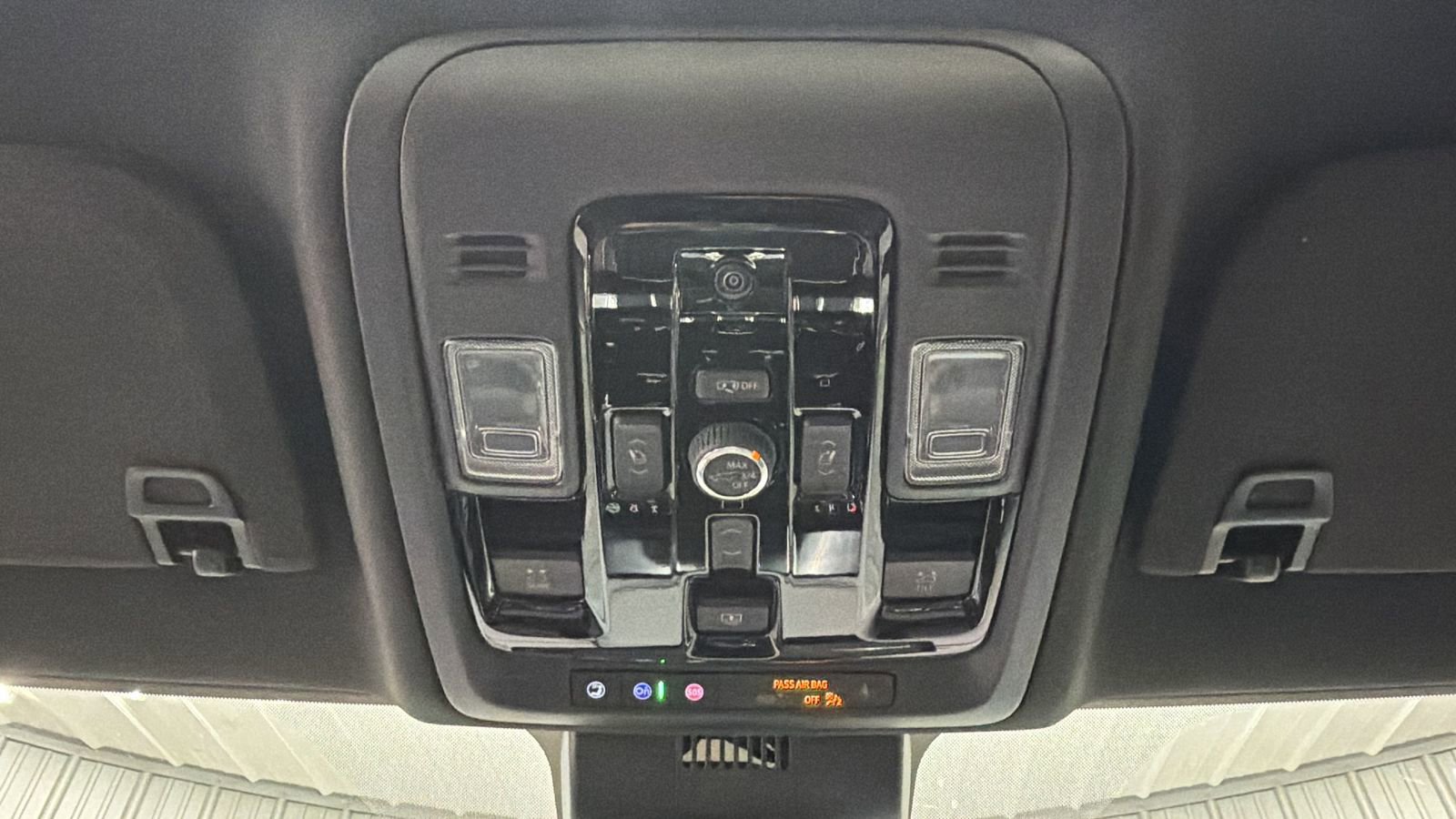 Used 2026 GMC Yukon Denali w/ Sun & Power Step Package AWD/4WD image 33