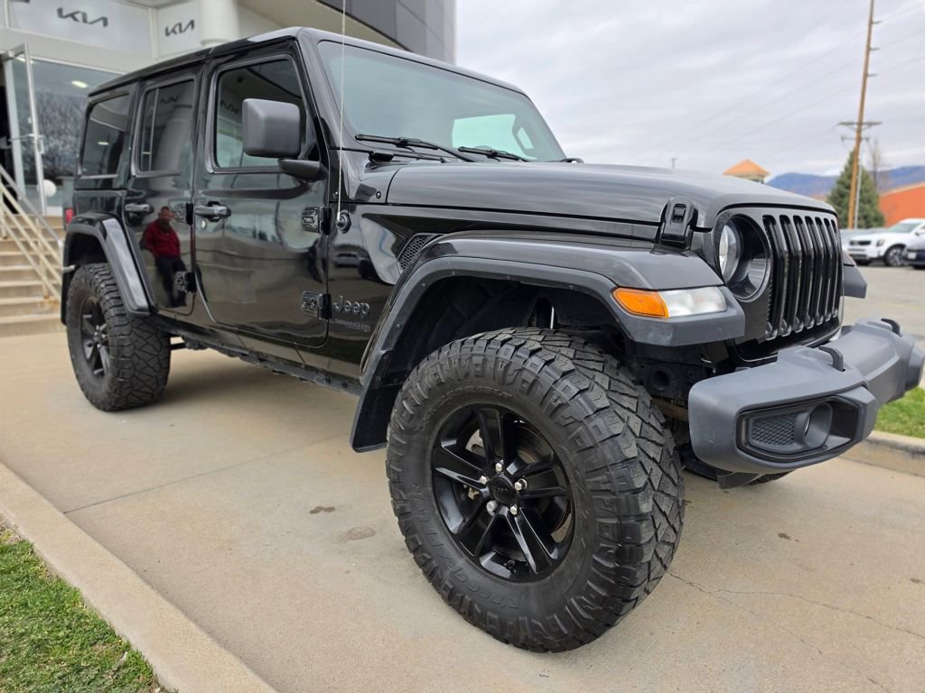 Used 2020 Jeep Wrangler Unlimited Sahara image 3