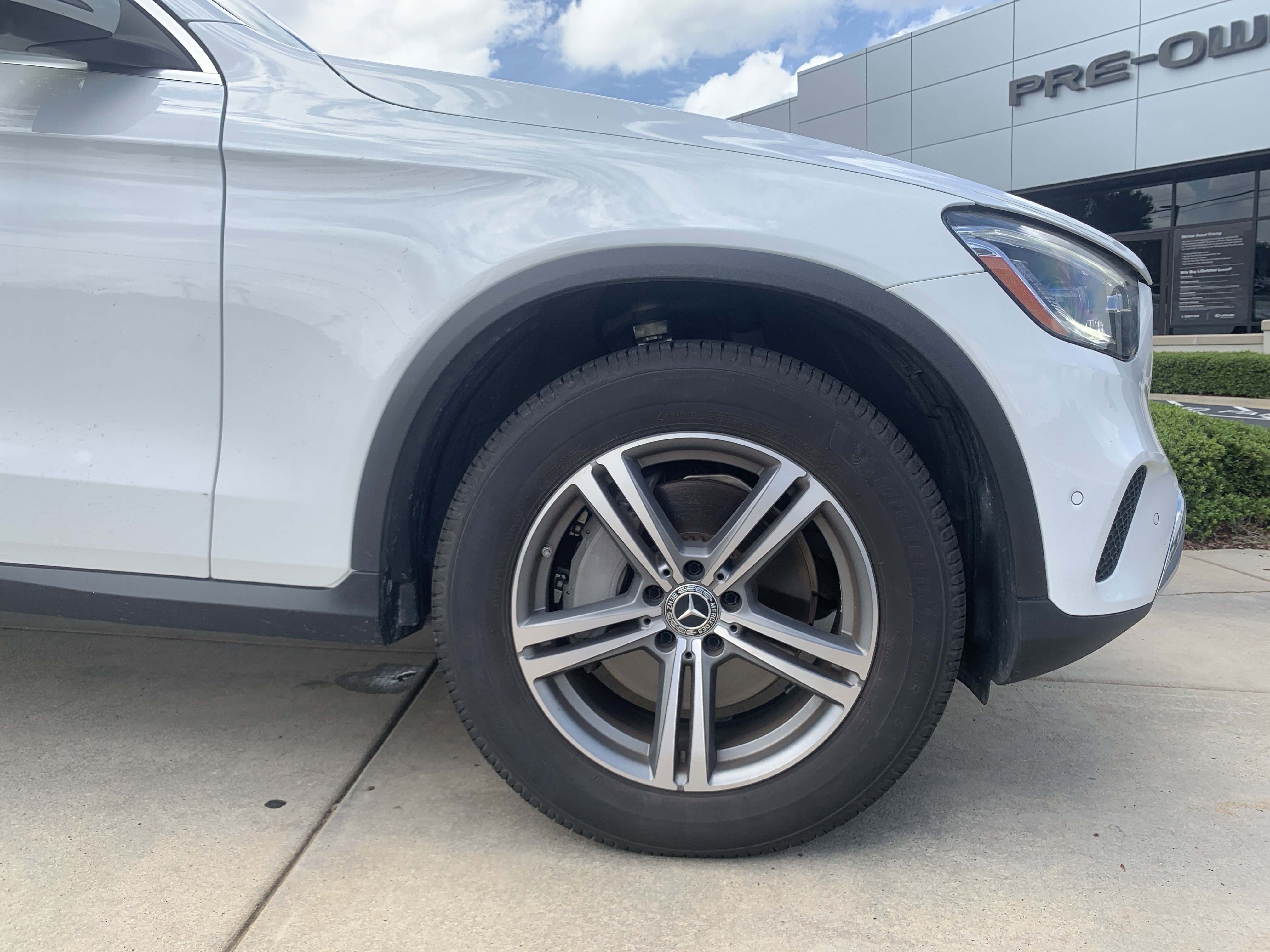 Used 2020 Mercedes-Benz GLC 300 4MATIC image 9