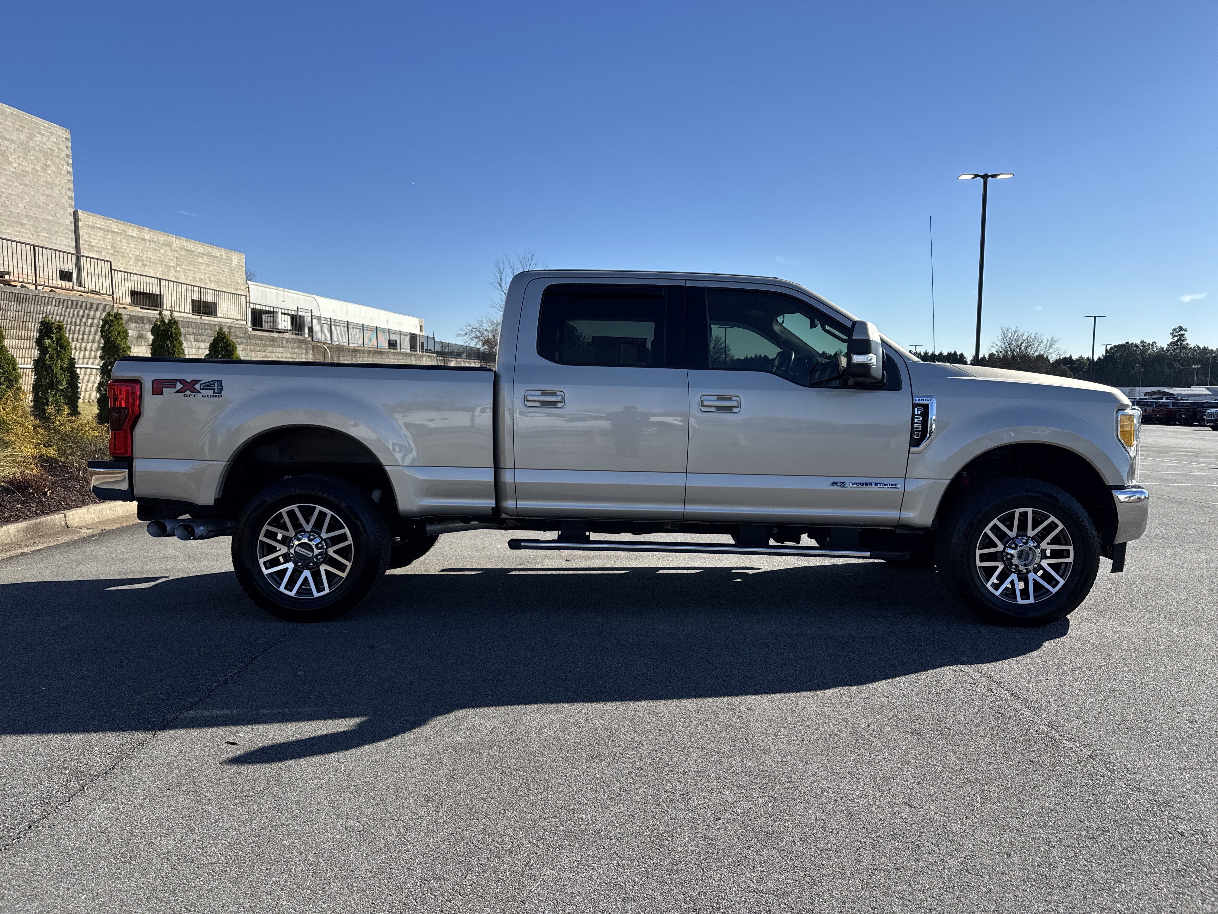 Used 2017 Ford F250 Lariat w/ FX4 Off-Road Package image 11