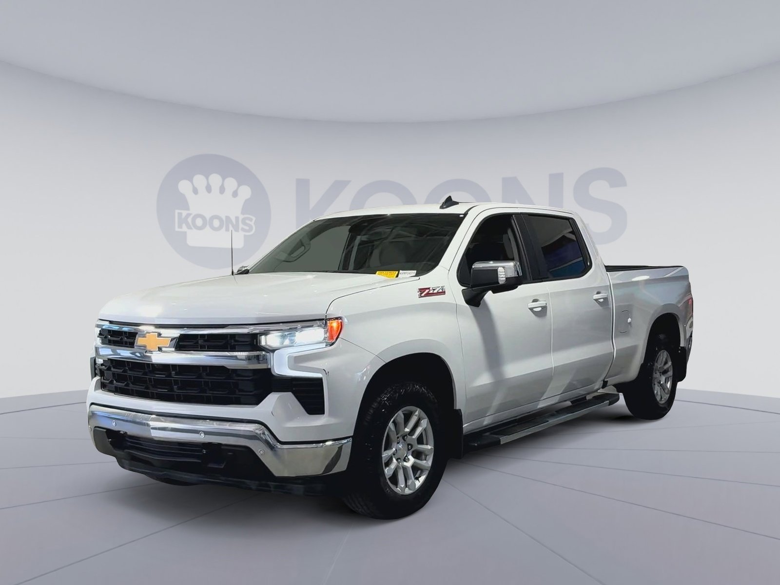 Used 2024 Chevrolet Silverado 1500 LT AWD/4WD image 5