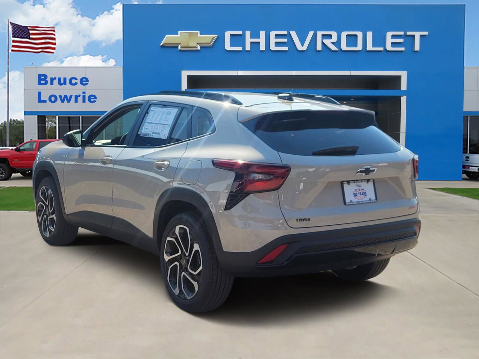 New 2026 Chevrolet Trax RS w/ Sunroof Package FWD image 3