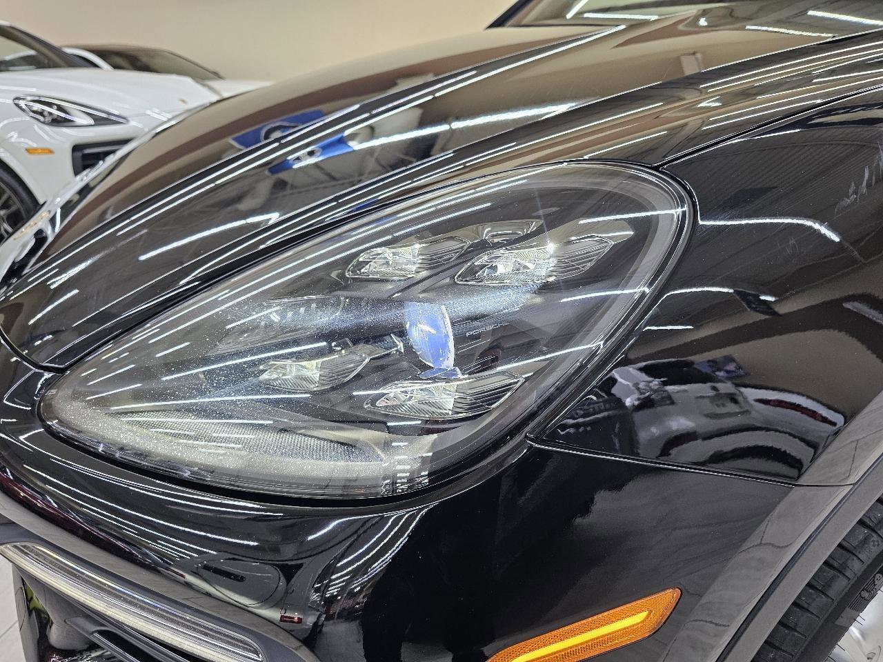 Used 2020 Porsche Cayenne AWD/4WD image 11