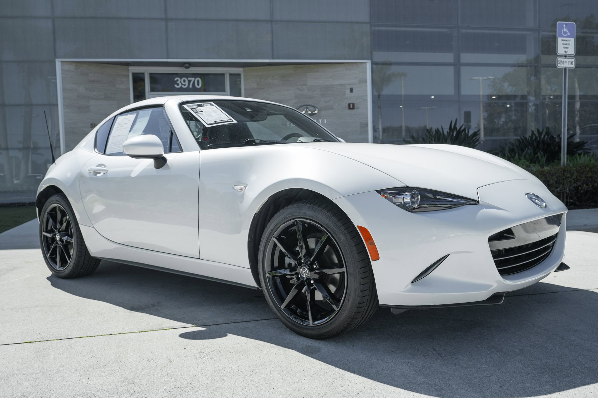 Used 2018 MAZDA MX-5 Miata RF Grand Touring image 5