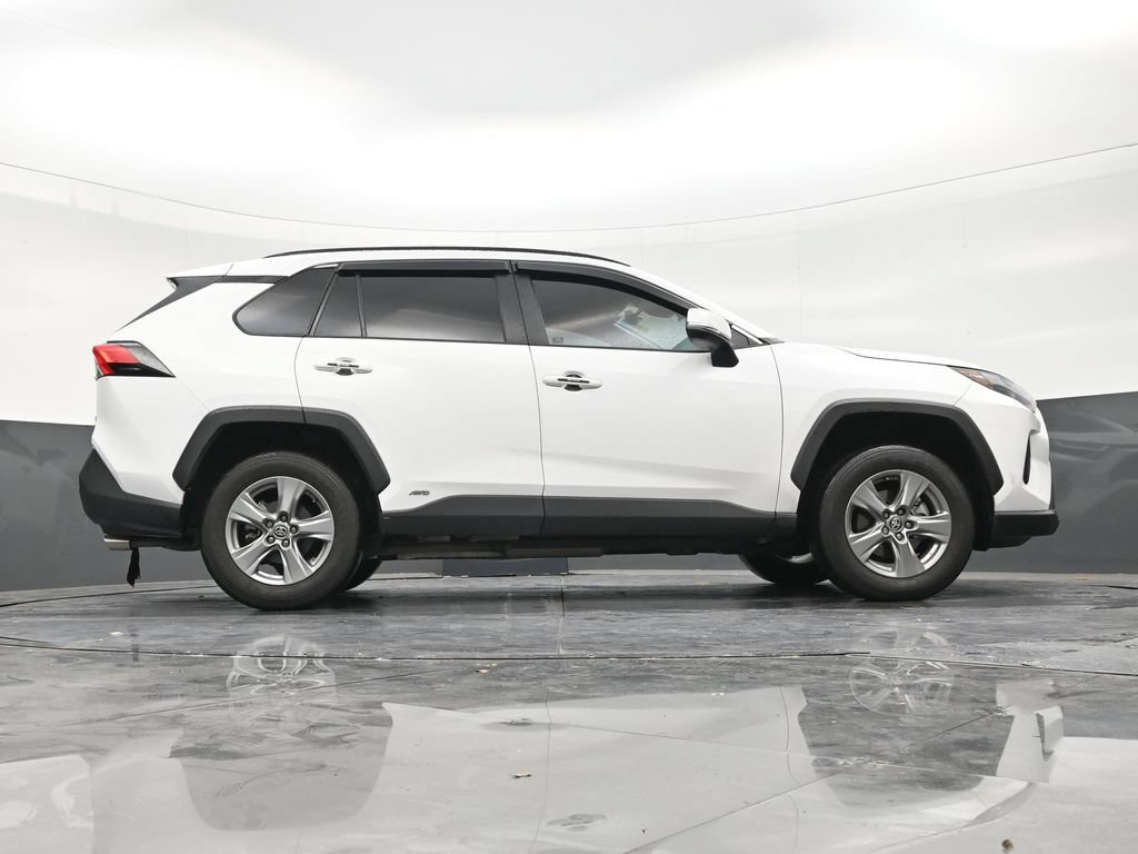 Used 2025 Toyota RAV4 XLE w/ Weather Package AWD/4WD image 25