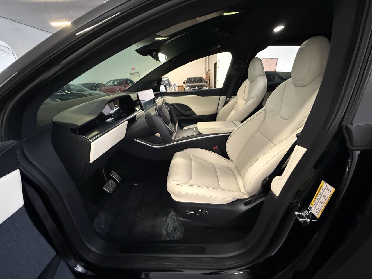 Used 2022 Tesla Model X Plaid image 20