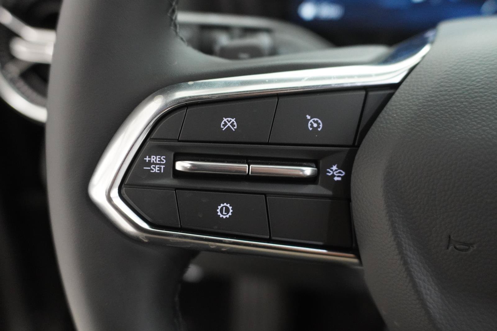 New 2027 Chevrolet Equinox LT w/ Convenience Package II FWD image 8