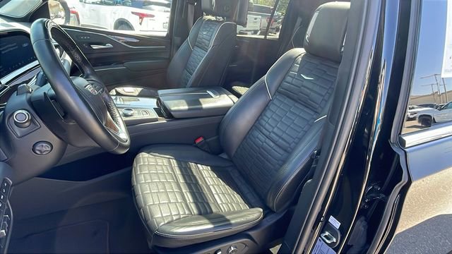 Used 2024 Cadillac Escalade ESV Premium Luxury Platinum AWD/4WD image 11