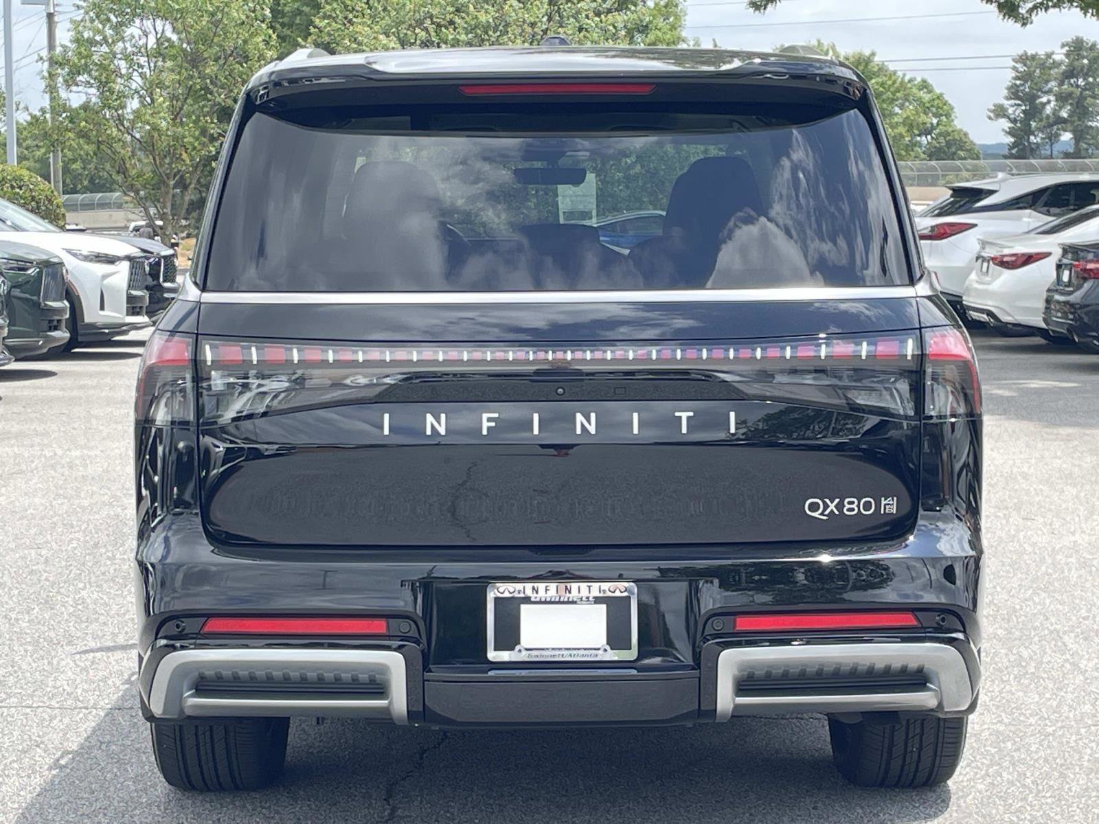 Used 2025 INFINITI QX80 Luxe w/ Cargo Package AWD/4WD image 3