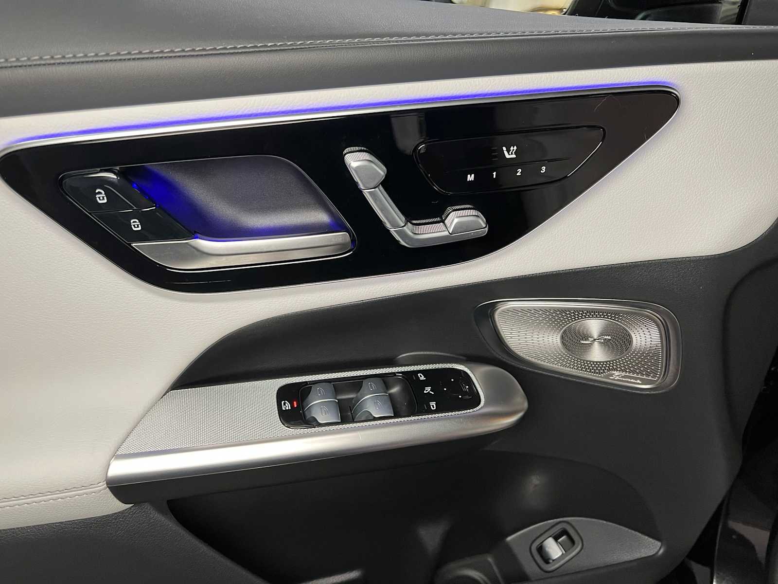 Used 2024 Mercedes-Benz GLC 300 4MATIC image 22