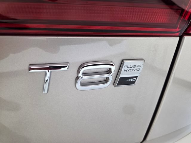 New 2026 Volvo XC60 T8 Plus w/ Protection Package Premier AWD/4WD image 15