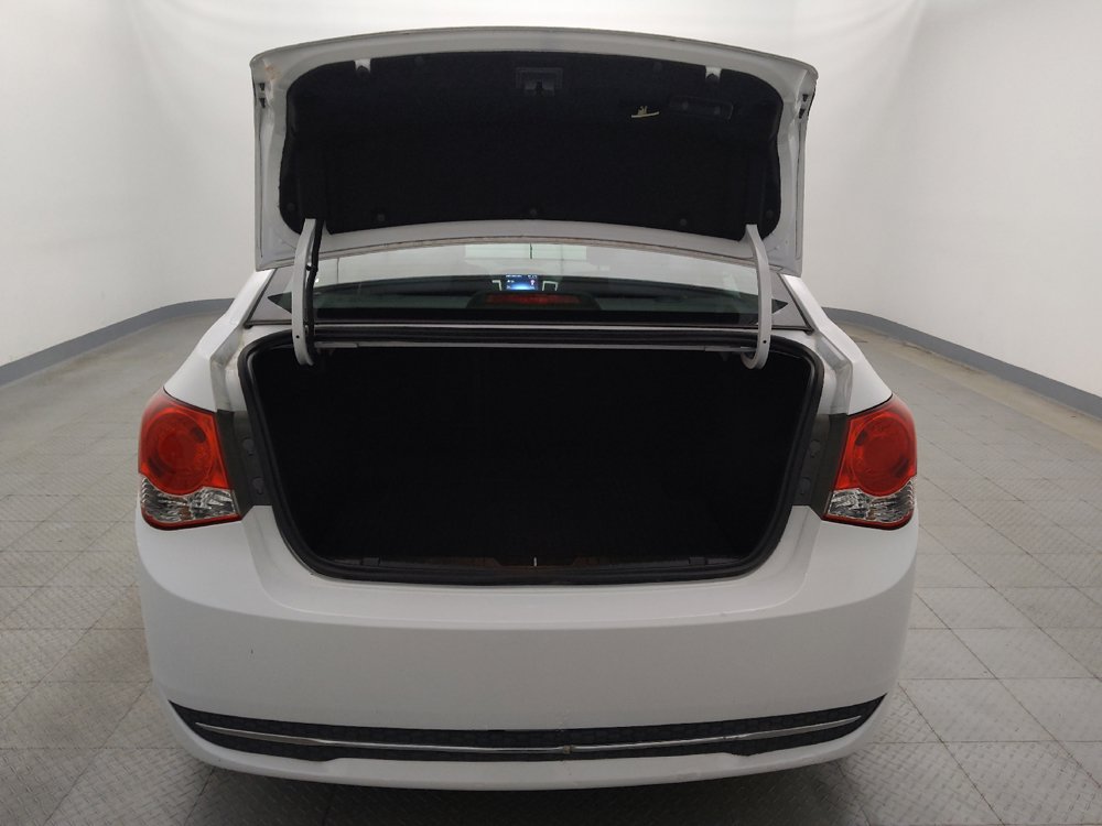 Used 2015 Chevrolet Cruze LT w/ RS Package FWD image 29
