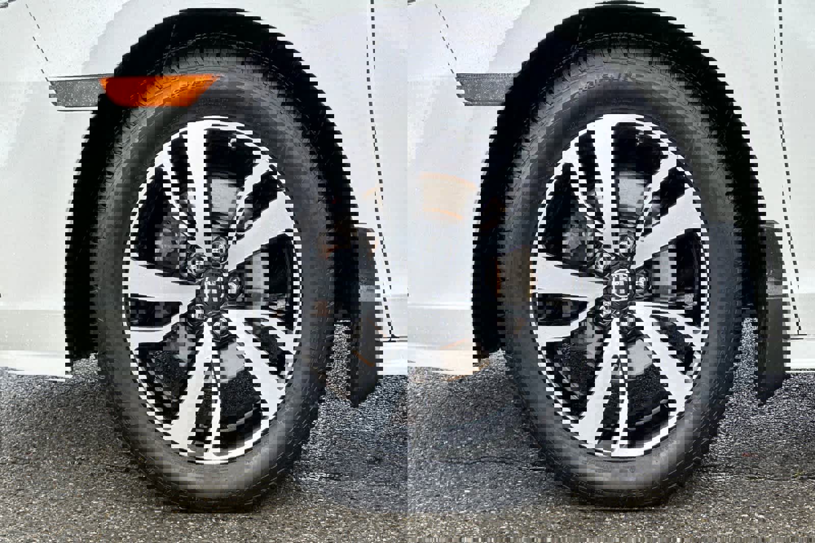 Used 2018 Honda Odyssey Elite image 33