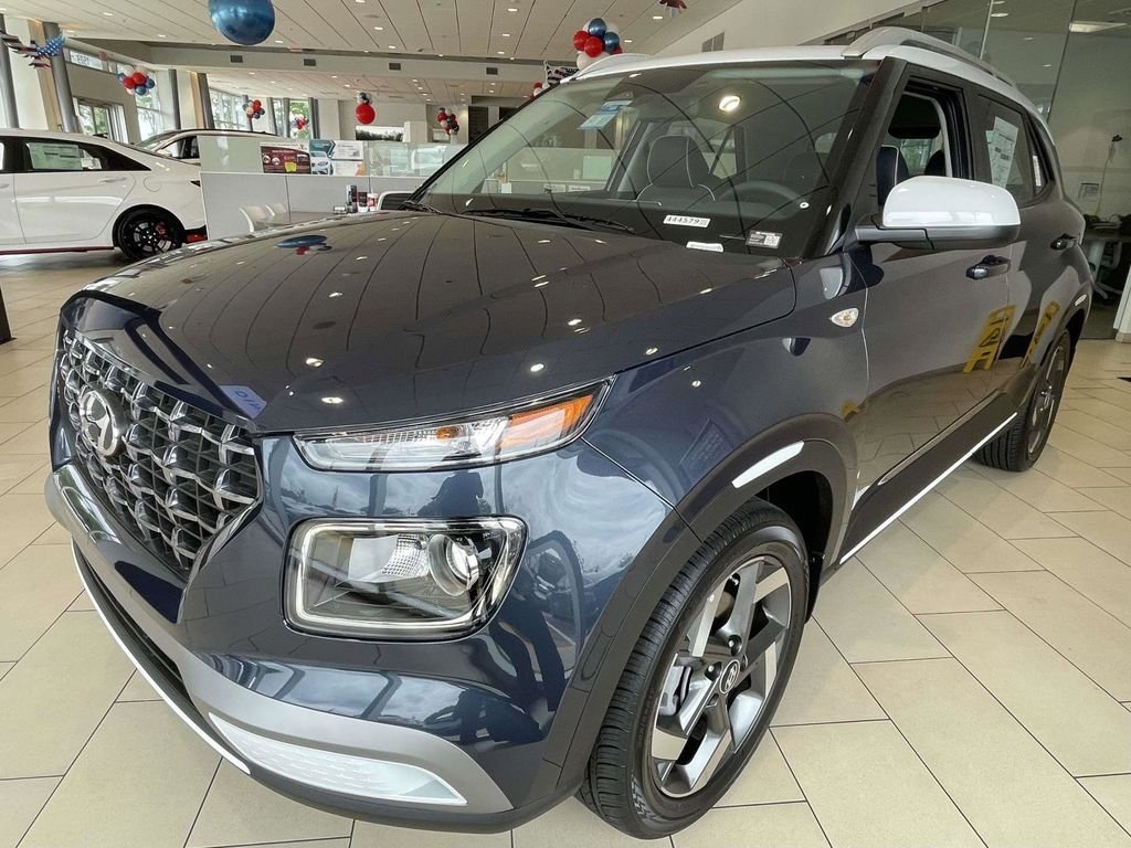 New 2026 Hyundai Venue SEL FWD image 6