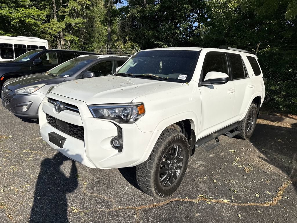 Used 2023 Toyota 4Runner SR5 AWD/4WD image 10