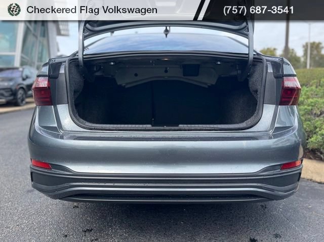 Used 2024 Volkswagen Jetta Sport FWD image 30