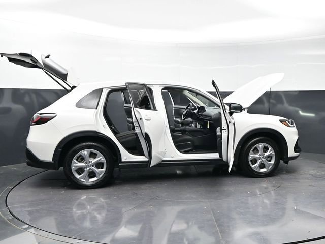 Used 2025 Honda HR-V LX image 40