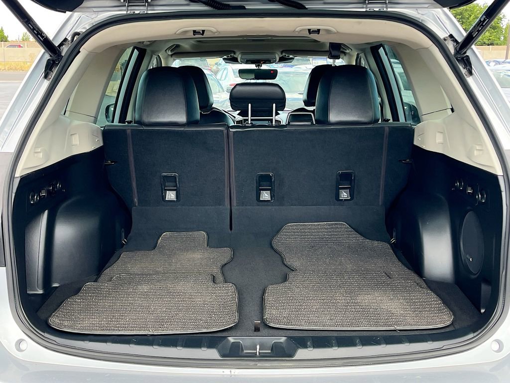 Used 2023 Subaru Forester Touring image 28