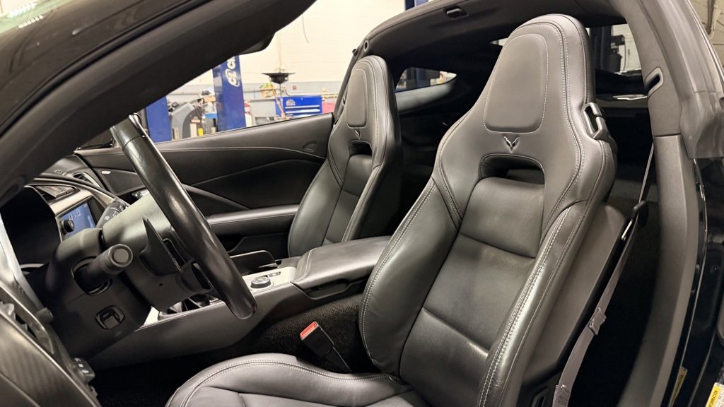 Used 2015 Chevrolet Corvette Stingray Z51 w/ 2LT Preferred Equipment Group image 9