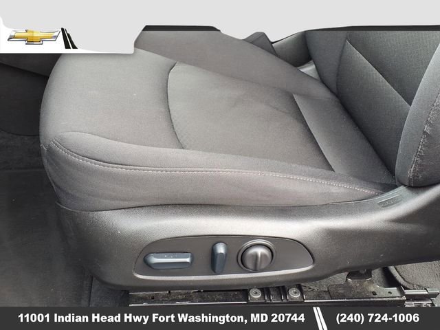 Used 2024 Chevrolet Malibu LT image 9