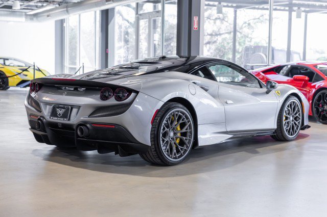 Used 2020 Ferrari F8 Tributo image 7