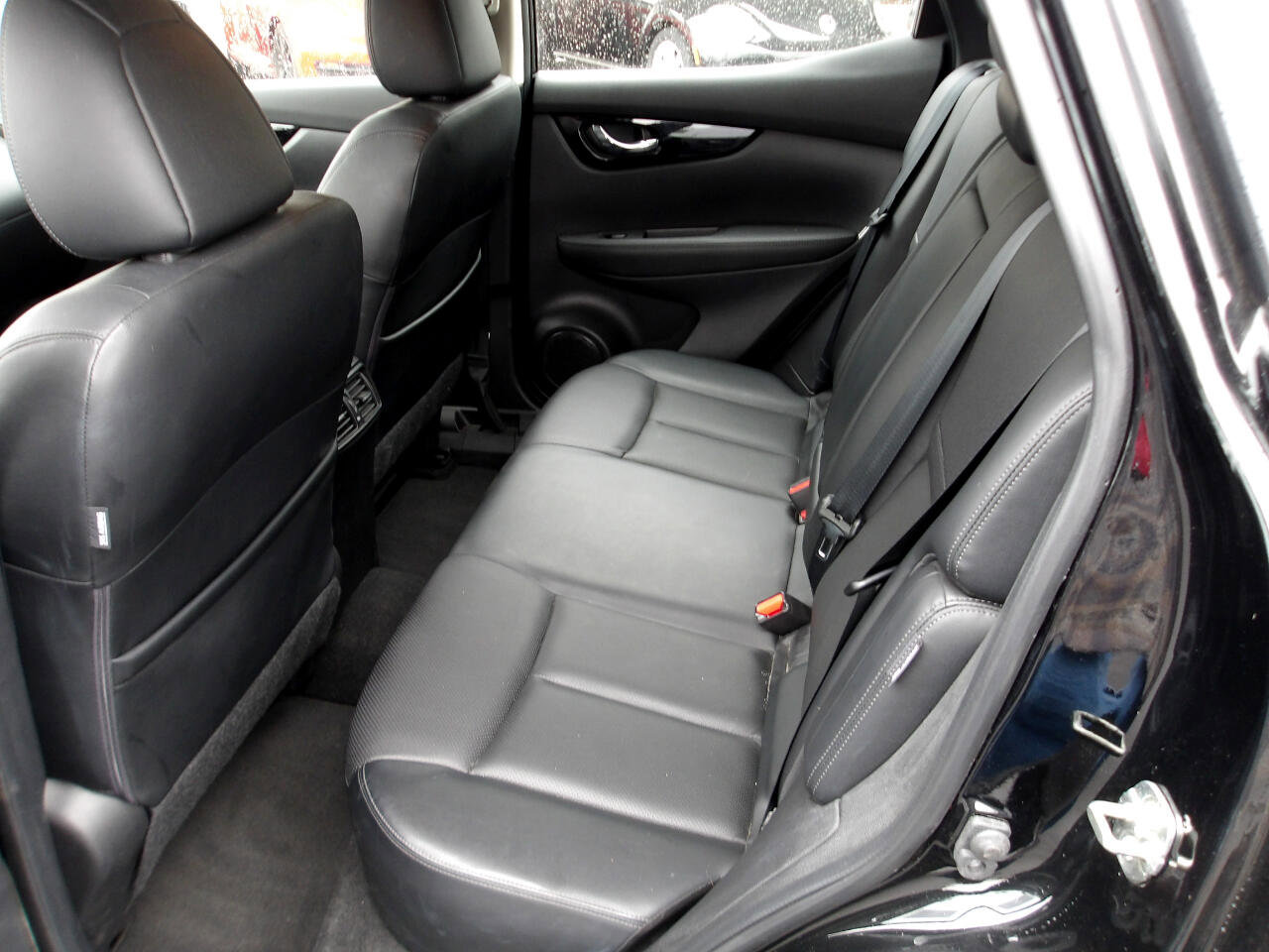 Used 2022 Nissan Rogue Sport SL w/ Premium Package image 10