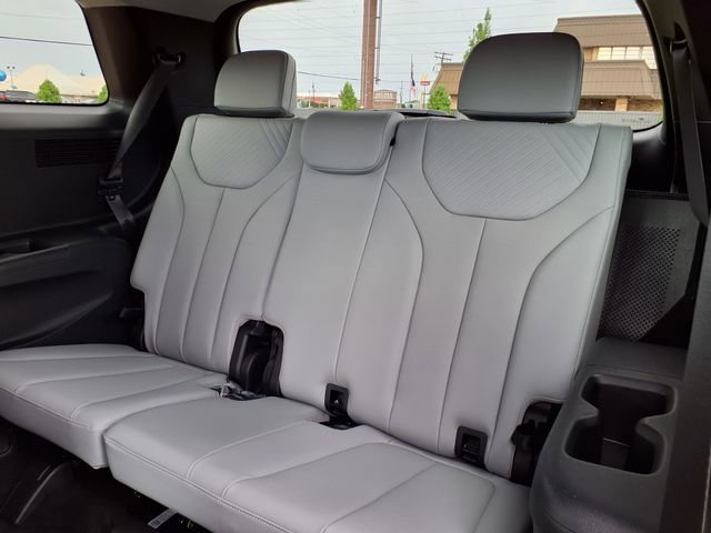Used 2025 Hyundai Palisade SEL FWD image 20