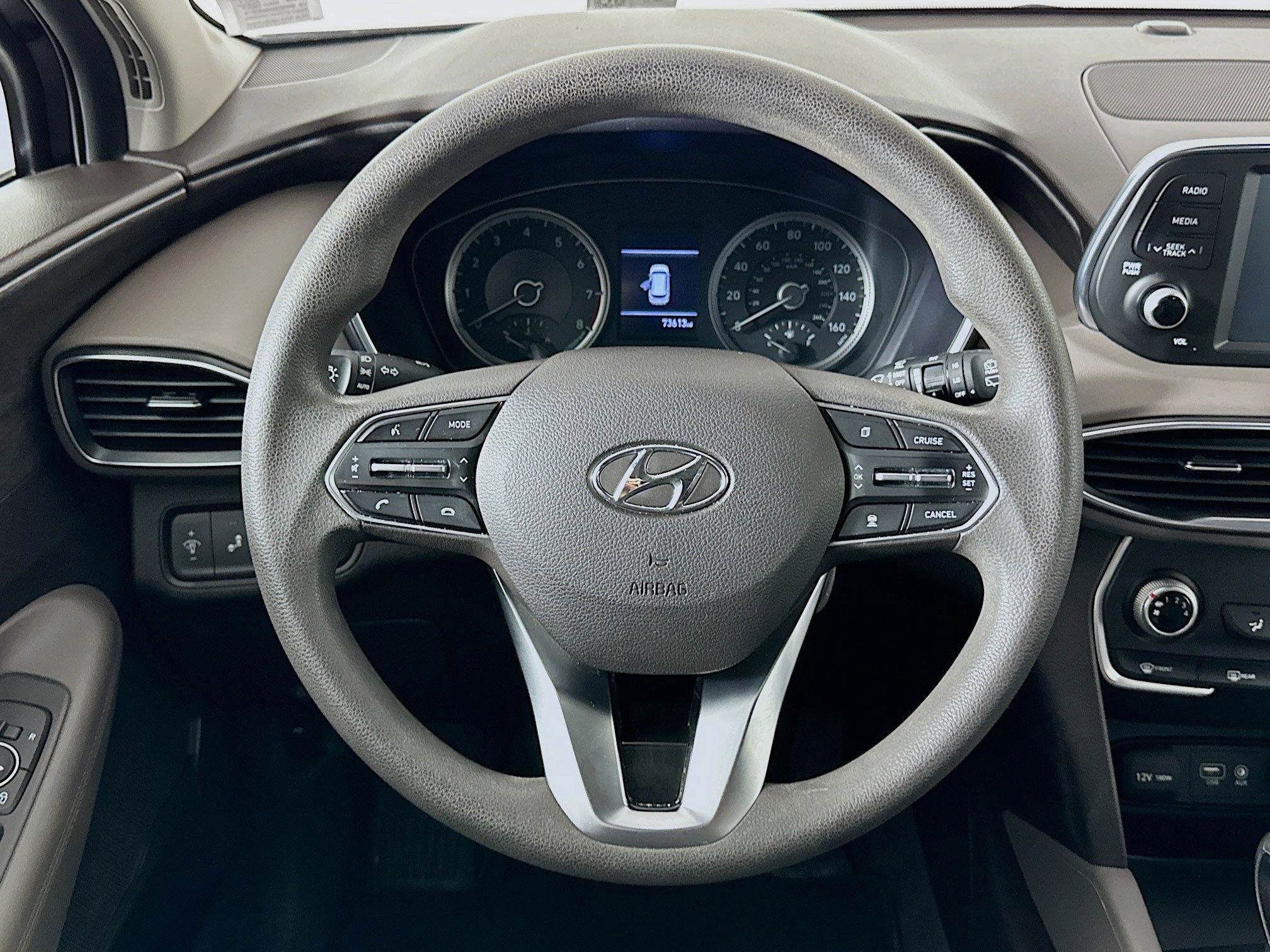 Used 2019 Hyundai Santa Fe SE image 18