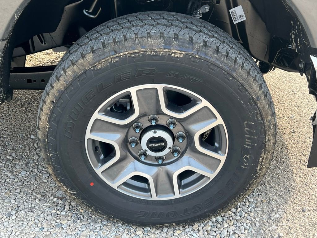 New 2025 Ford F250 Lariat image 10