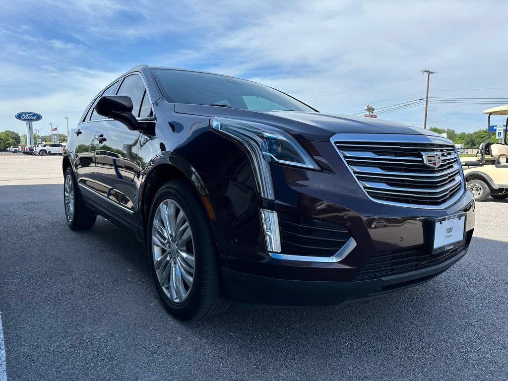 Used 2017 Cadillac XT5 Premium Luxury w/ Driver Assist Package FWD image 3